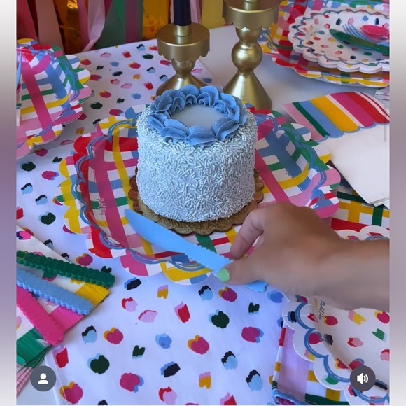 Packed Party Fringe Table Runner From The 2022 Patio Party Collection - Picture 8 of 9